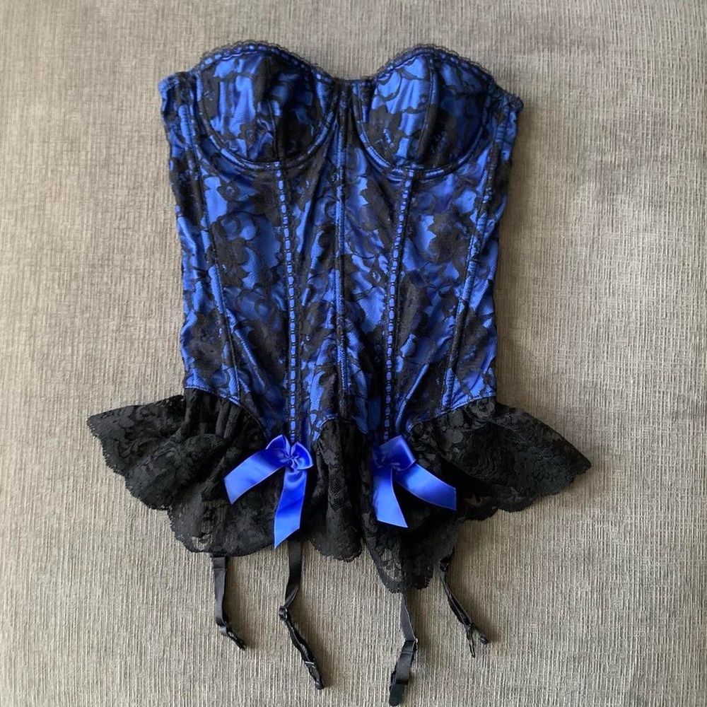 vintage fredrick’s of hollywood corset